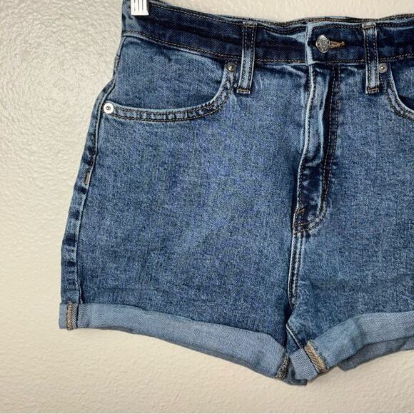 Wild Fable Shorts women's size 4/27 Mom High Rise Cuffed Jean Blue Stone Wash - Picture 7 of 14